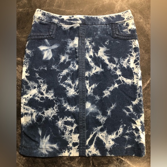 BCBG High Waisted Mini Skirt - Brand New - Picture 1 of 5